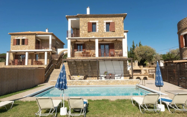 Armonia Seaside Villas