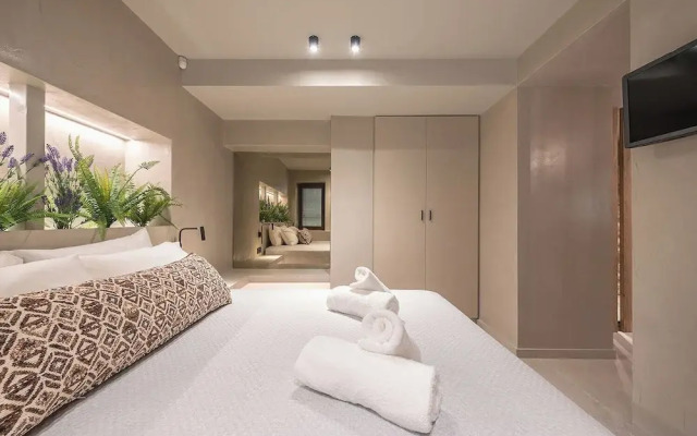 Apollonos 28 Luxury Suites