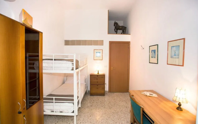 NANA Group Budget Apartment - Street of Museum I BH 98
