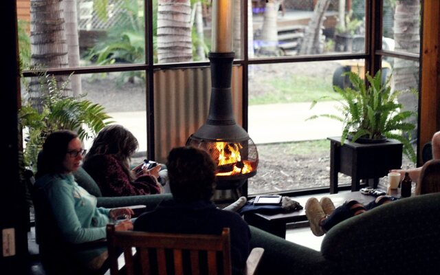 1770 Southern Cross Travellers Retreat