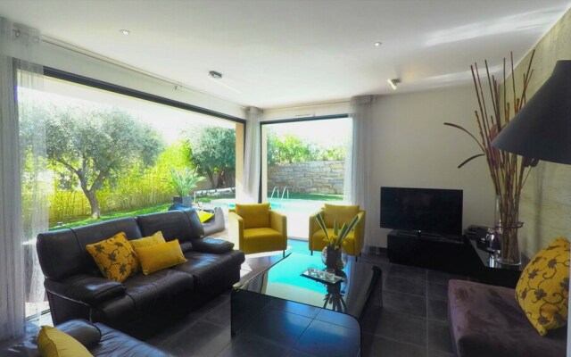 Le Hameau de la Crique de lAnglaise