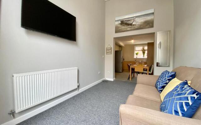 Fabulous 1 Bedroom Apartment - sleeps 4