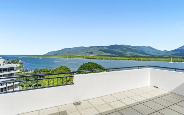 Belle Escapes Luxury Penthouse with Ocean Views