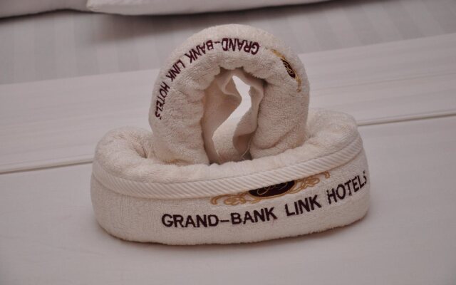 Grand Bank Link Hotel