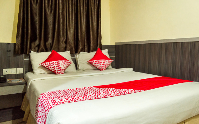 OYO 625 Hotel Golden Gate – Guest Rooms – Batam