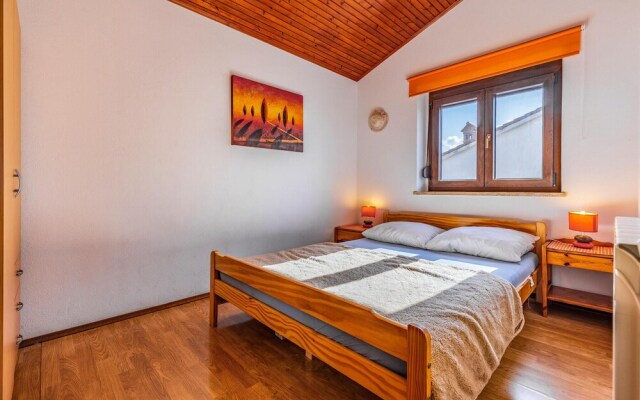 Amazing Home in Pula With Wifi and 2 Bedrooms
