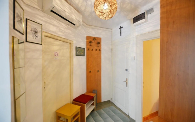 Amici in Rovinj With 1 Bedrooms and 1 Bathrooms