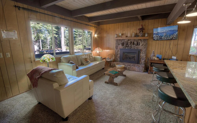 Skyline Divine by Lake Tahoe Accommodations