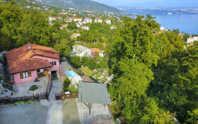 Lovran holiday at the beach with your dog