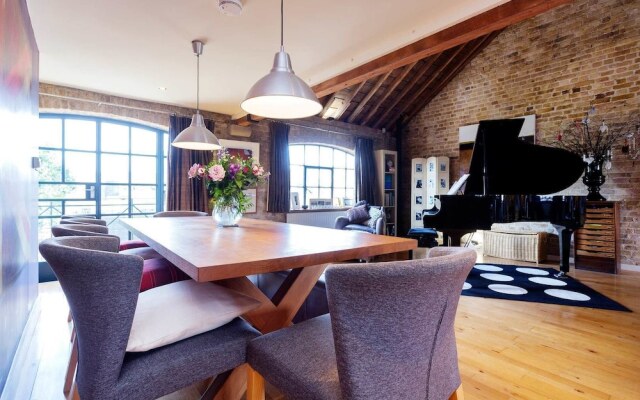 Warehouse Loft in London Bridge