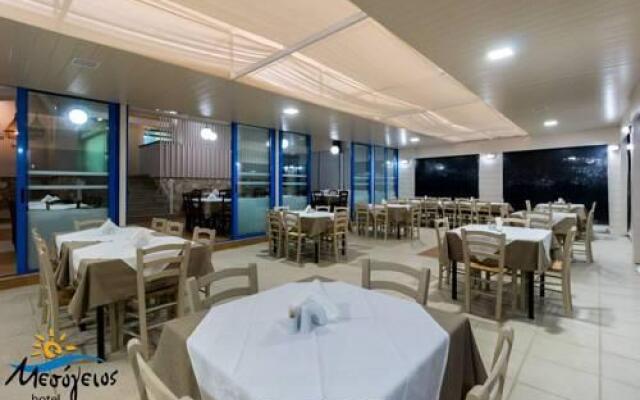 Mesogeios Hotel