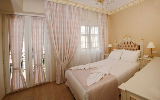 Karakoy Port Hotel