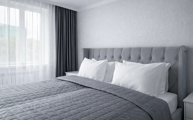 Апарт Мари на набережной Адмирала Трибуца 63