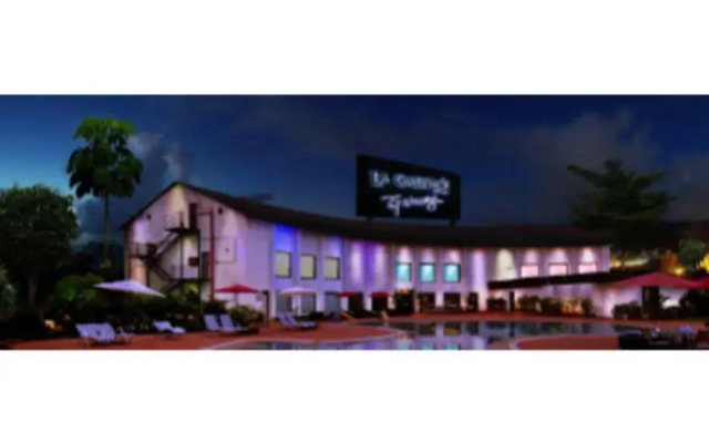 Friends Clubhouse 2 Near La Calypso Hotel