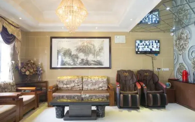 Junyi Nanshan Hotel, Luotian