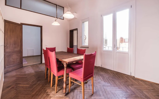 Close to The Duomo Exquisite 4BD