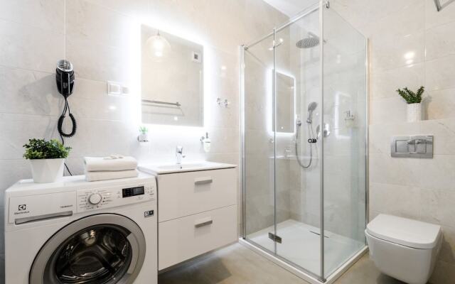 P&O Apartments Solec 13 with AC