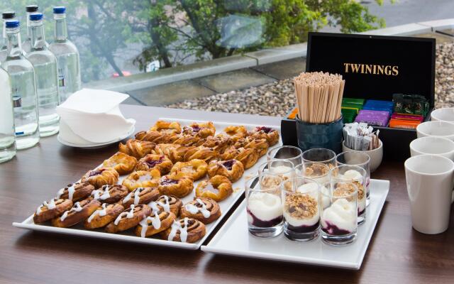 Holiday Inn London - West by IHG