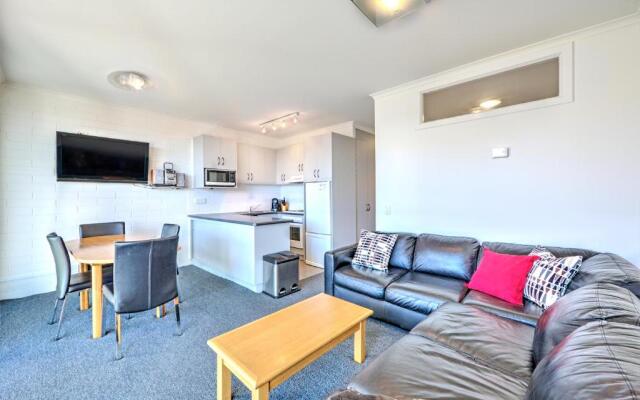 Snow Ski Apartments 28