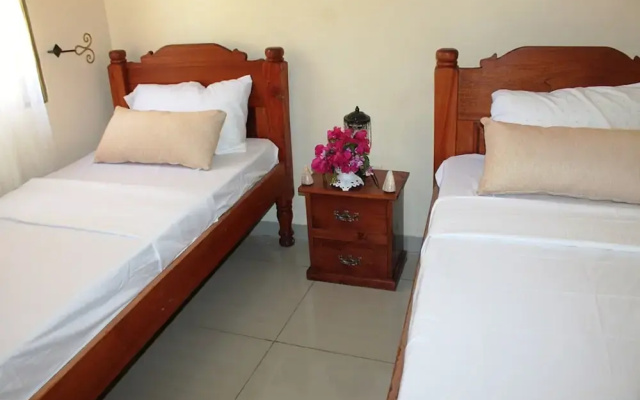 Oluwa Seun Beach Cottages
