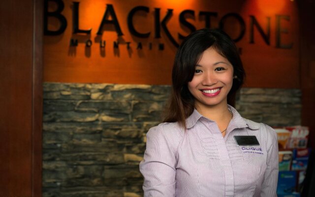 Blackstone Mountain Lodge by CLIQUE