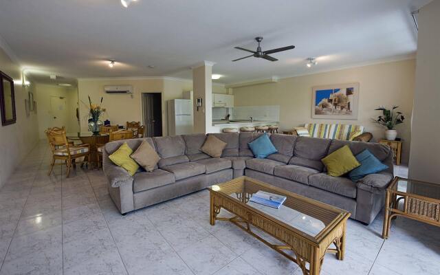 Costa Royale Beachfront Apartments