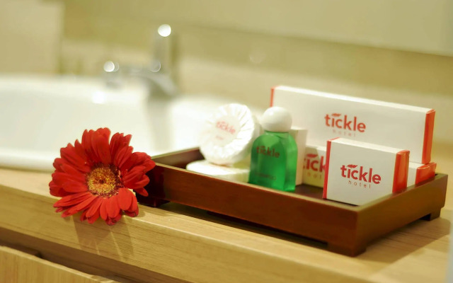 Tickle Hotel