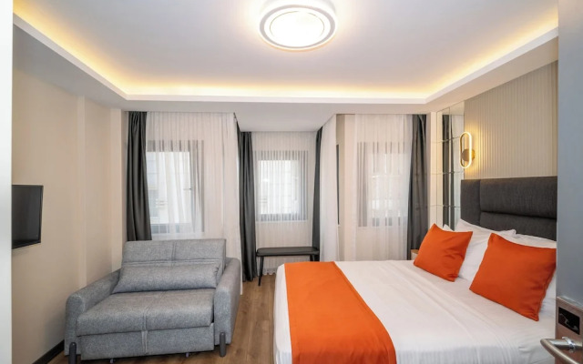 Отель Robin Hotel