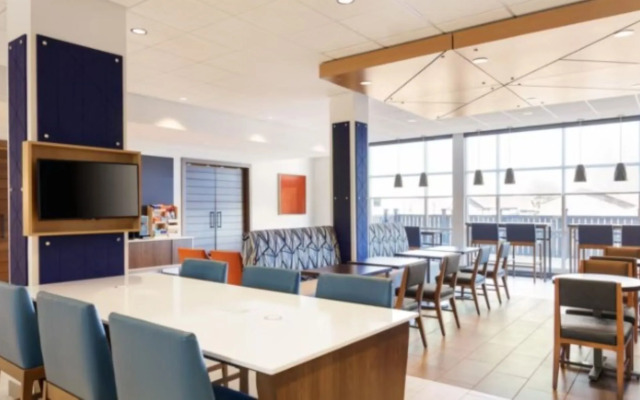 BWI Suites