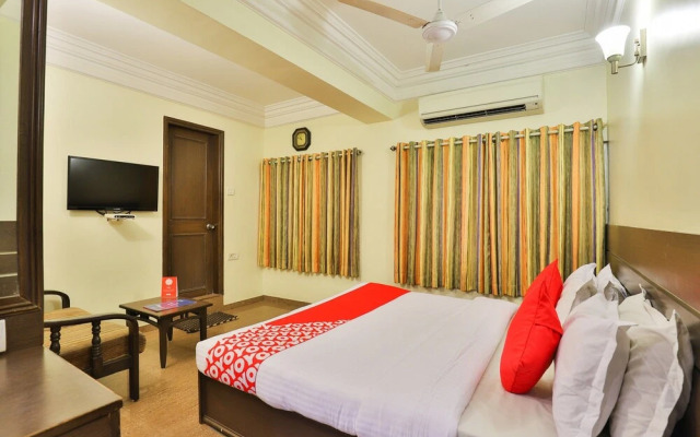 OYO 17117 Hotel Rainbow