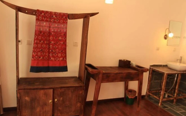 Ziyou Suiyue Design Hostel – Guest Rooms – Lijiang