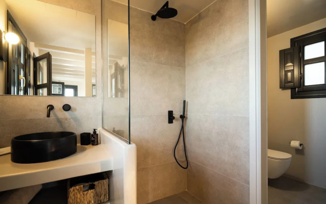 Black Diamond Suites - Adults Only