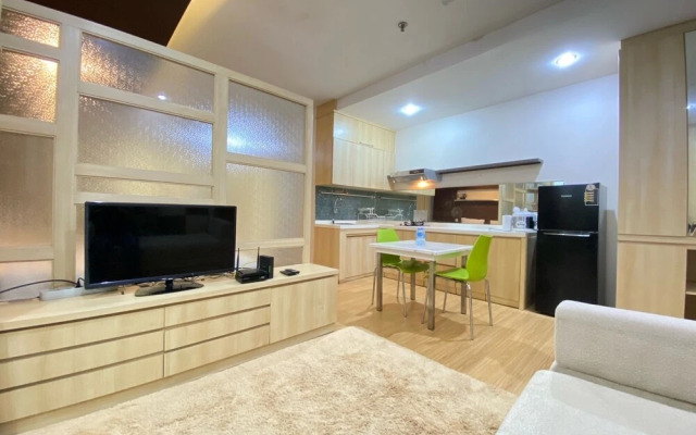 Spacious Studio Room At Gateway Ahmad Yani Cicadas Apartment