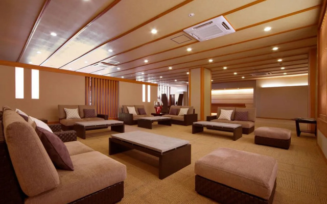 Tenku Kaiyu no Yado Suehiro