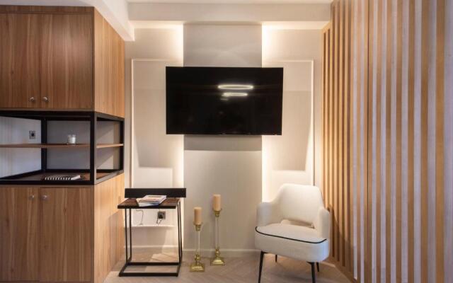 Nasma Luxury Stays- BLVD Central Podium