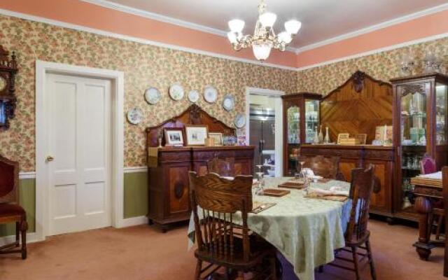 Roseberry House Bed & Breakfast