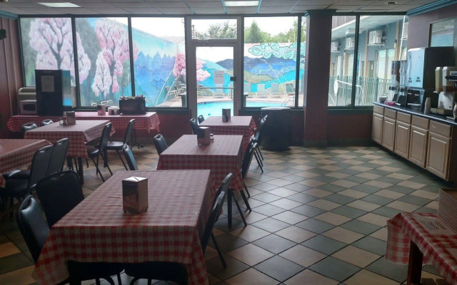 Downtown Inn and Suites