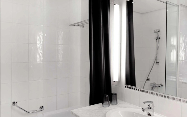 Eser Diamond Hotel & Convention Center