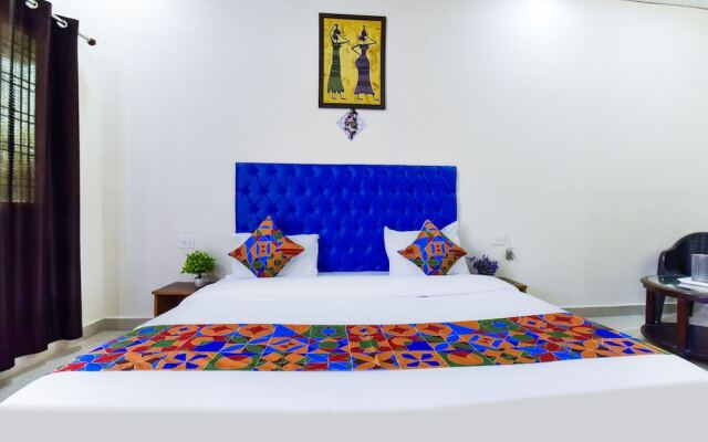 FabHotel Golden Oak Villa