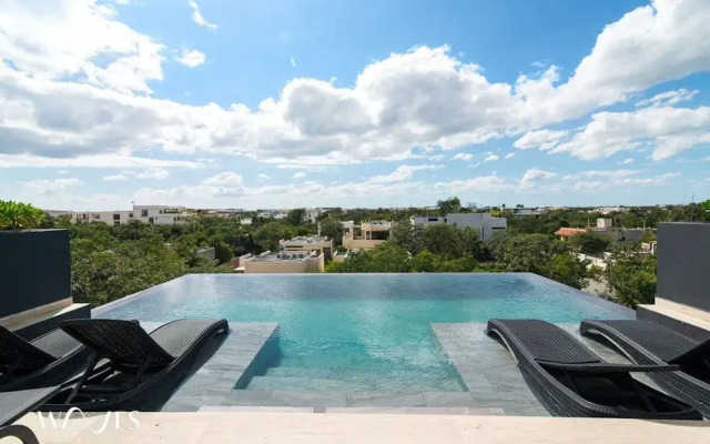 Boho Chic Style Cozy Great Located Roof Pool