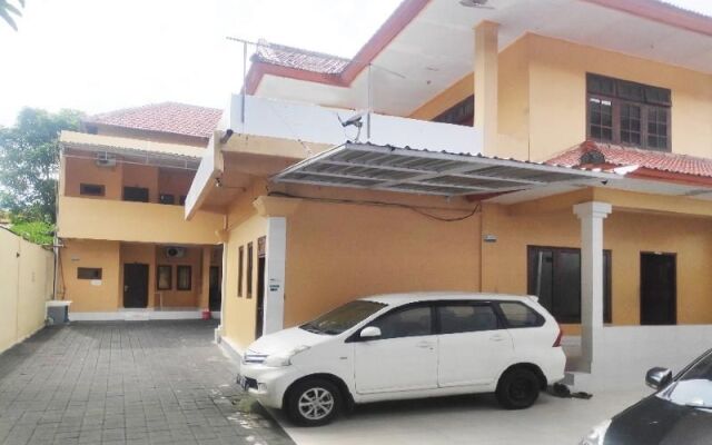 OYO 91112 Tara Kost