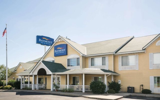 Norwood Inn and Suites