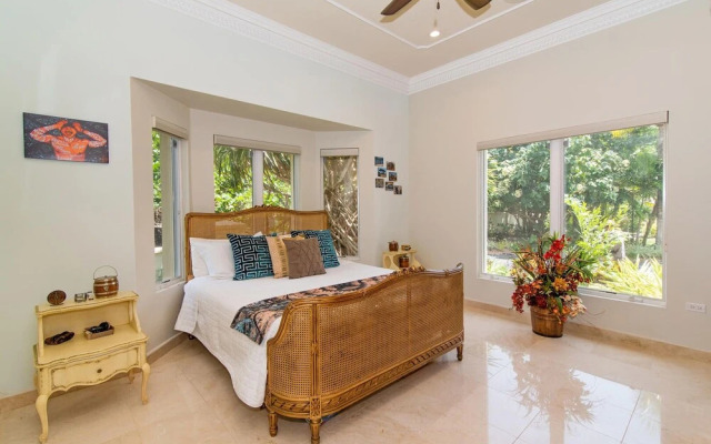Blue Water Villa