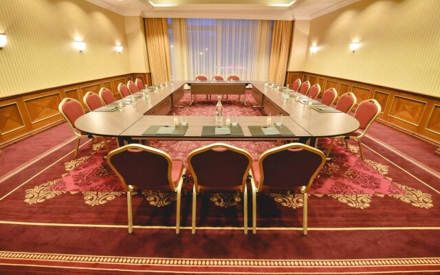 JW Marriott Bucharest Grand Hotel