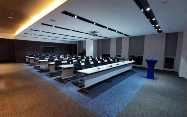 Lavande Hotel (Shanghai Daning International City North High-tech Branch)