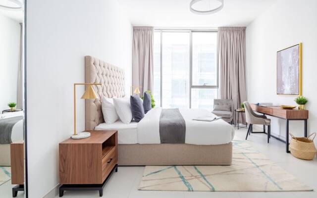 Posh & Spotless 1BR Apartment on Palm Jumeirah