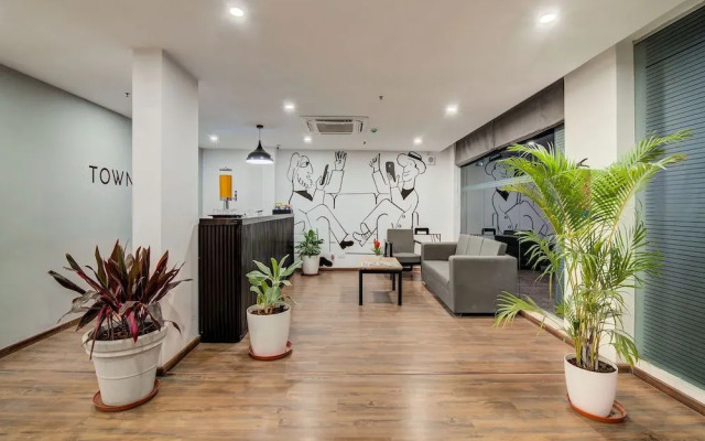 OYO Townhouse 071 Brookfield