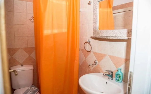 District Suites