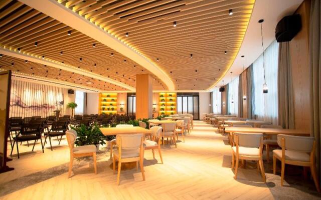 Madison Hotel Taizhou Xianju