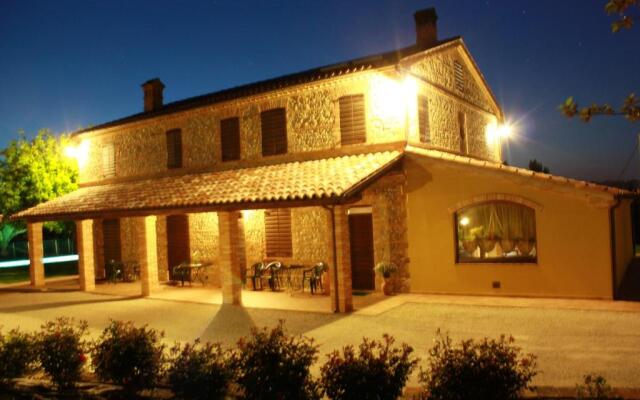 House With 3 Bedrooms in Castelbellino, With Pool Access and Wifi - 30